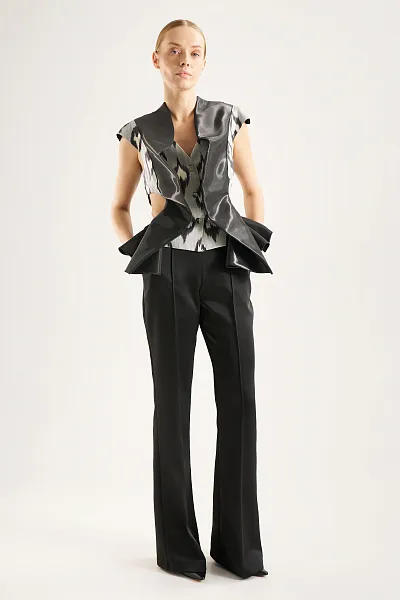 Брюки-клёш из дюшеса 