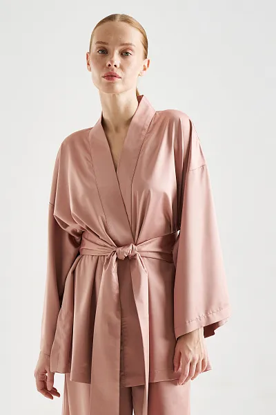 Кимоно из искусственного шелка 