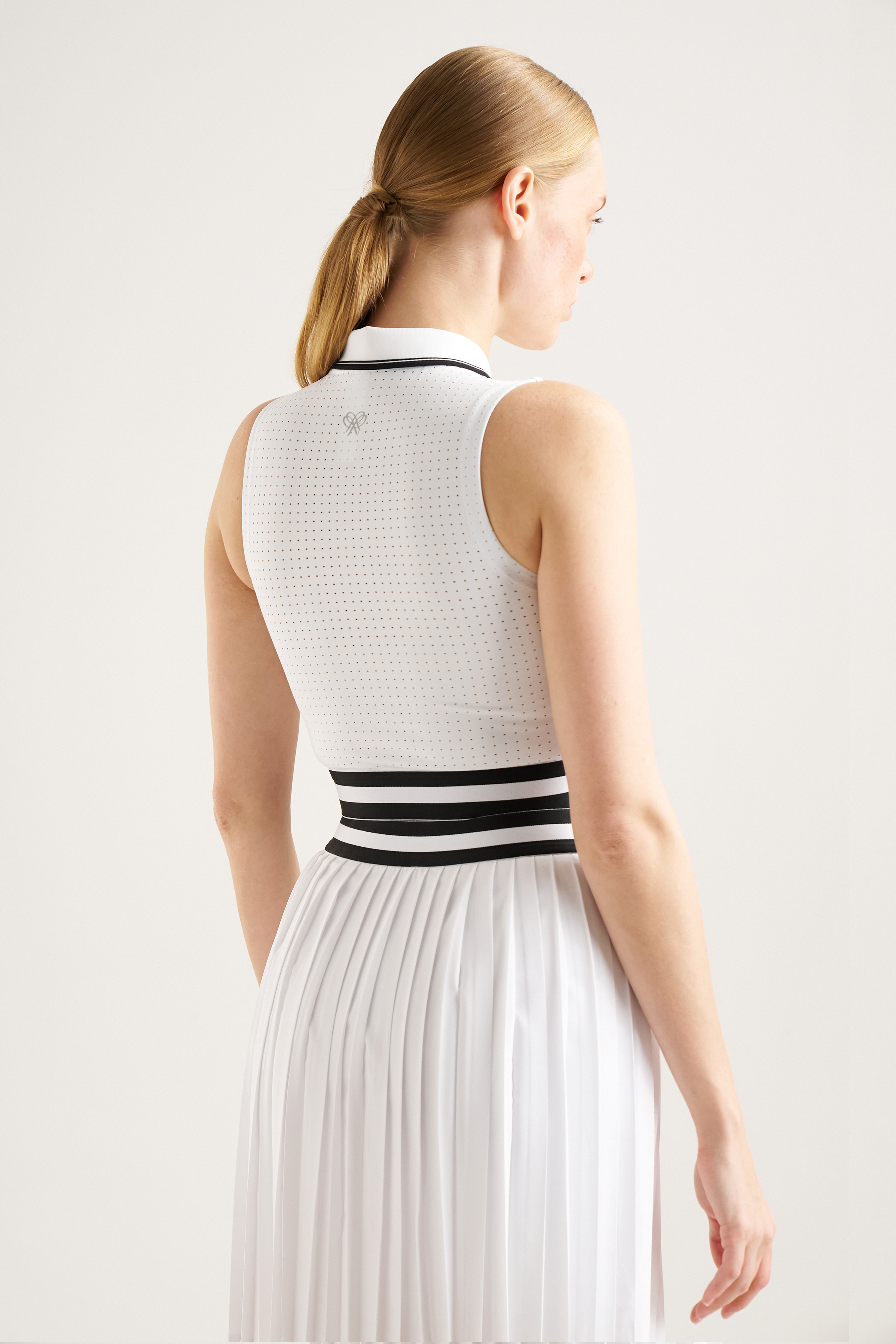 картинка Спортивный топ на молнии от Polina Repik Wear