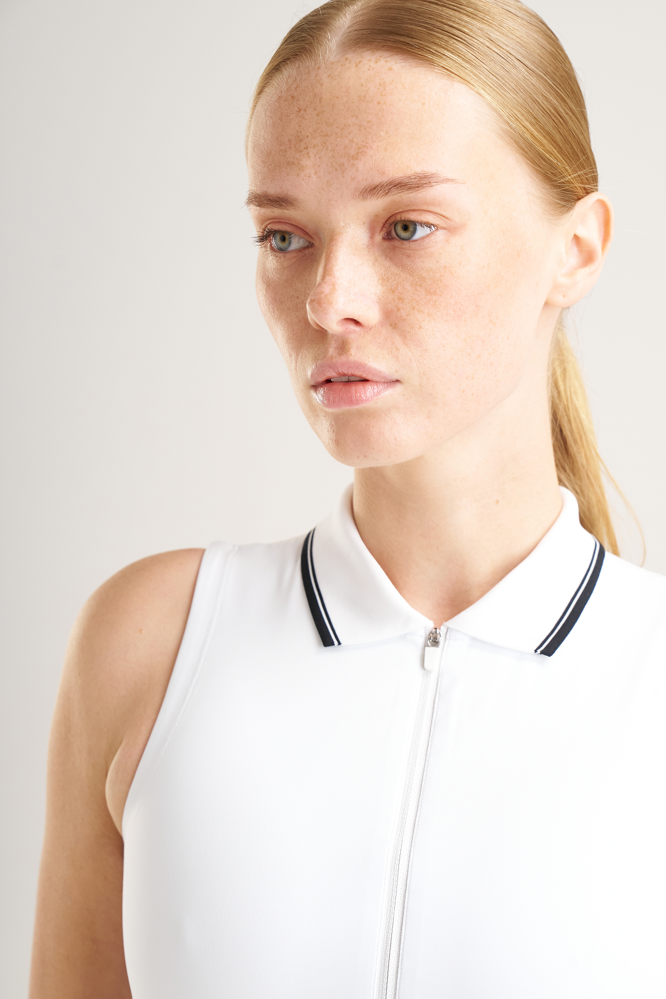 картинка Спортивный топ на молнии от Polina Repik Wear
