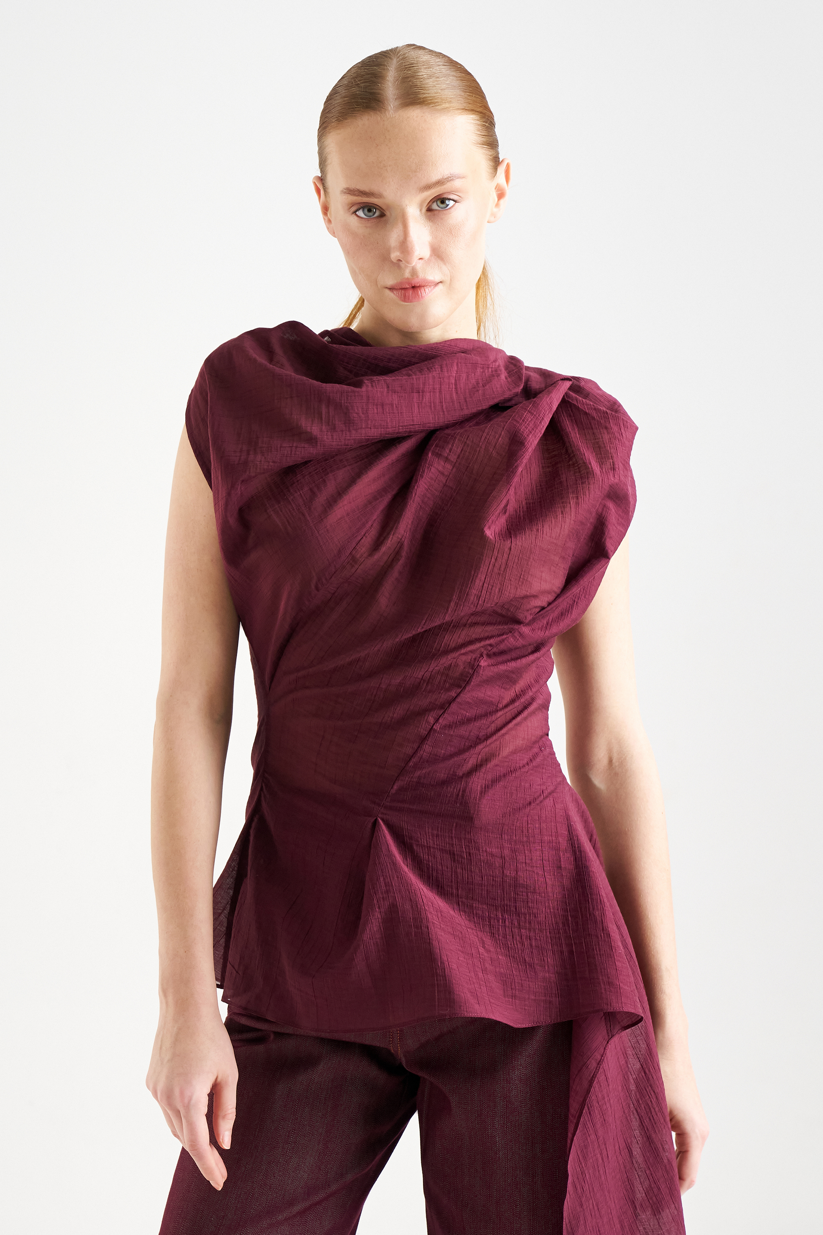 картинка Асимметричный топ от Polina Repik Wear
