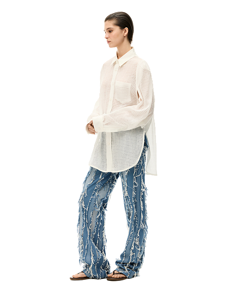 Рубашка с вырезами на рукавах 