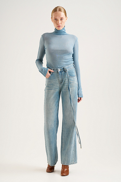 Джинсы с кожаной нашивкой на кармане Jeans Blue